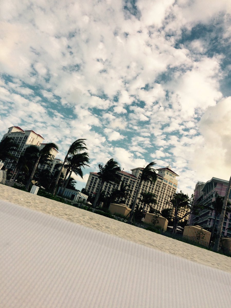 ECumash's tweet image. #Bahama's is lit