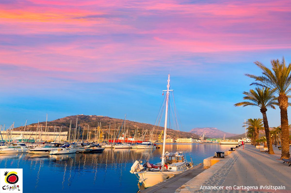 EspanaEnLatam's tweet photo. Good morning! Let’s welcome August with this spectacular sunrise in #Cartagena #HappyTuesday #HiAugust #HolaAgosto #VisitSpain @Visit_Murcia https://t.co/9A1cvD6uzO
