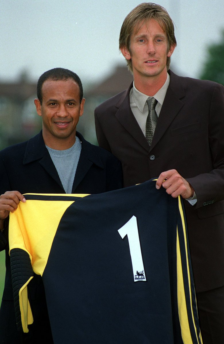 Squawka's tweet photo. ON THIS DAY: In 2001, Edwin van der Sar joined Fulham from Juventus in a shock £7.1m transfer. 👀

He played over 150 games for the club. 👐 https://t.co/M3F1GvaxOp