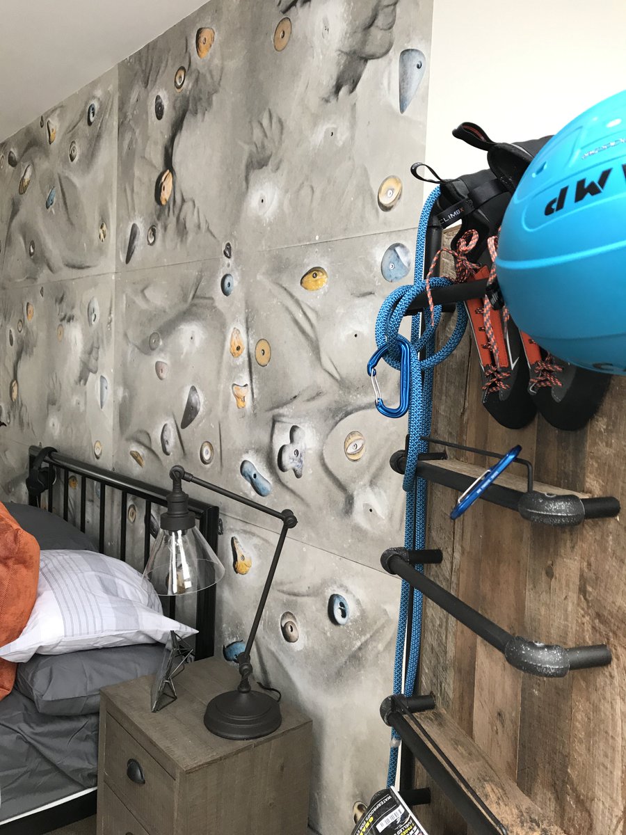 AHenryInteriors's tweet photo. Our #teamstylist had a great time styling this rock climbing themed #bedroomdesign for #bellwayhomes https://t.co/AjRR7QjoBR