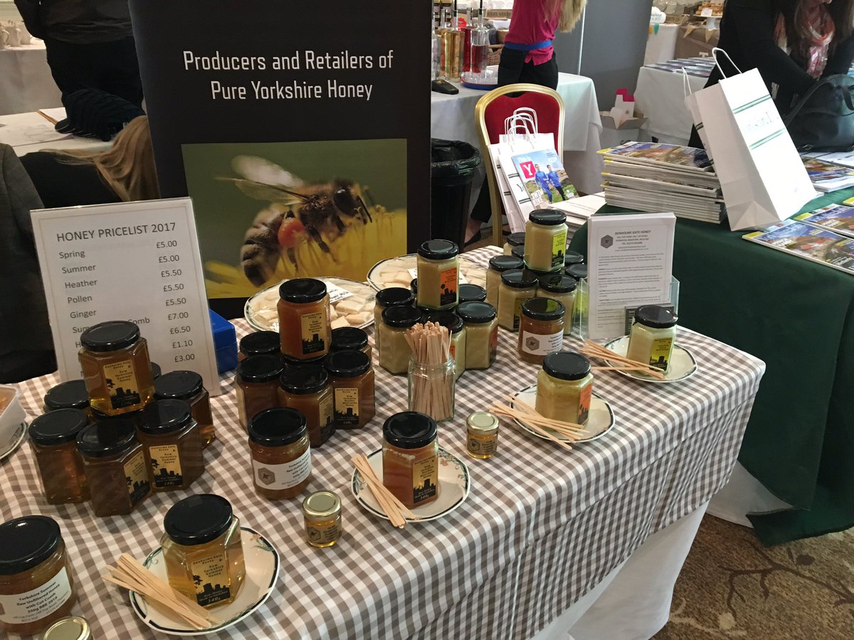 DenGateHoney's tweet photo. Wentbridge House Yorkshire Day. Can't wait for the welly throwing! #wentbridge house#rawhoney#yorkshireday https://t.co/UcoYhMtPhz