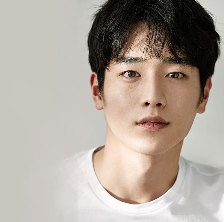 DGI4R7vVwAAK3UU.jpg:large