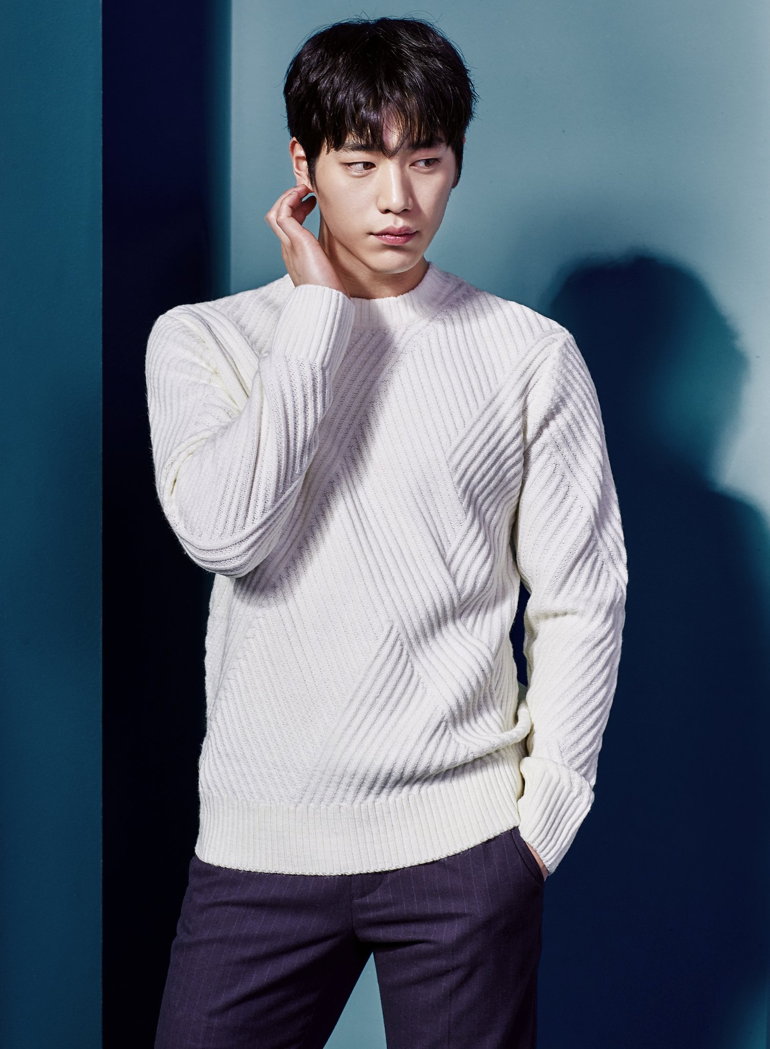 DGI4UjqUAAA46R0.jpg:large