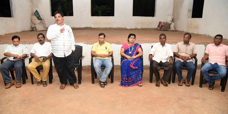 visrane's tweet photo. Excellent interaction and meetings in #Tiral ward today evening overwhelming response &amp; great support. https://t.co/JCKFRRad7H