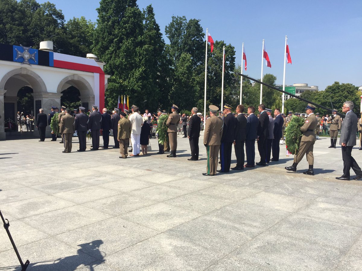 Ceremony to mark 73rd Anniversary of #WarsawUprising -  heroic men and women.