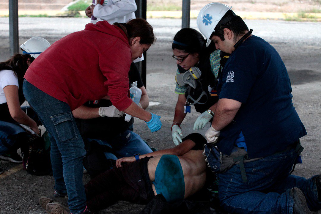 Ayudar es la única respuesta posible, ayudar nos mueve 🇻🇪 #RescateBqto #1Ago. Vía <a href="/PasqualeGH/">PasqualeGiorgio H.</a>.