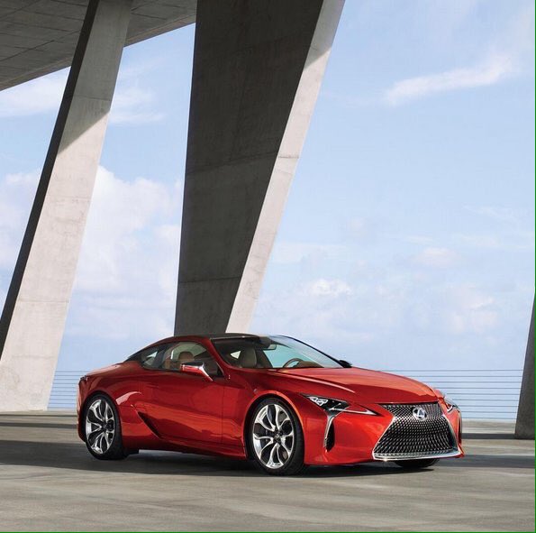 ilusionCUP's tweet photo. Gran anuncio: el torneo de golf más premium de España tiene que tener un patrocinador a la altura. La clase sobre ruedas es Lexus. https://t.co/oo3focoDVP