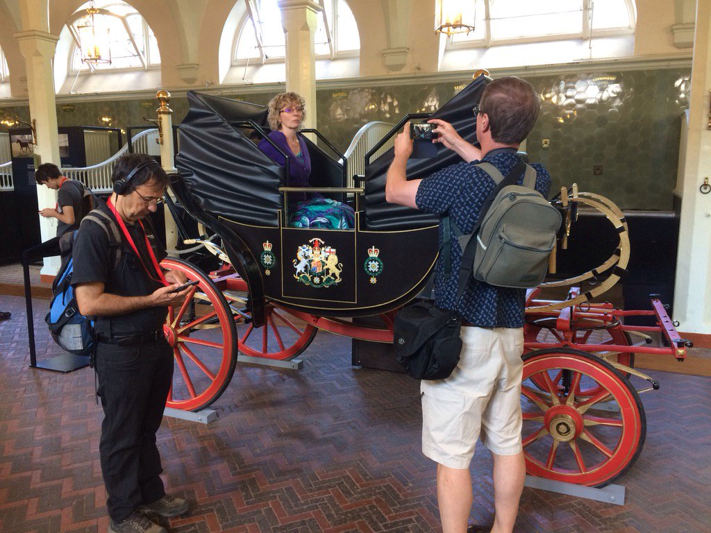 jenningsprints's tweet image. #SitinStyle