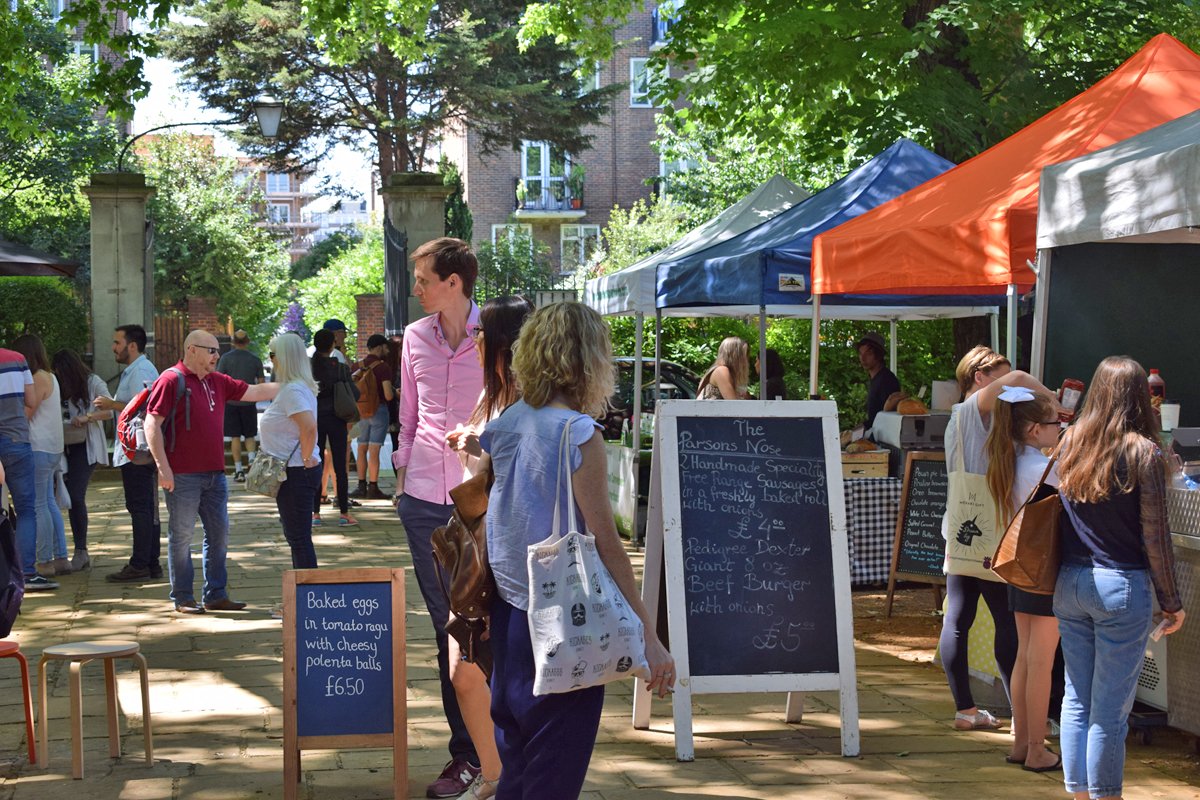 Visit the front lawns tomorrow for our Sunday Food Market + find a variety of delicious #food to eat + take-away #market #hoxton #hackney
