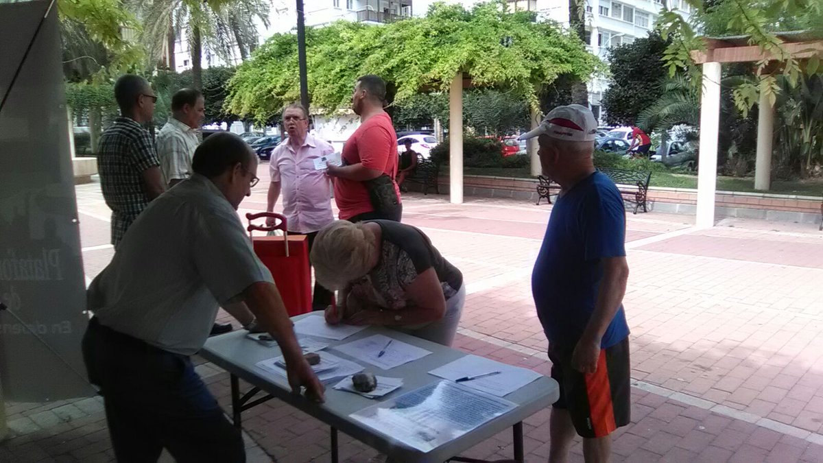 plataformafuen's tweet photo. Hoy 1 de Agosto, la Plataforma Ciudadana de #Fuengirola hemos estado en la Plaza de la Hispanidad. https://t.co/TA32Led0NB