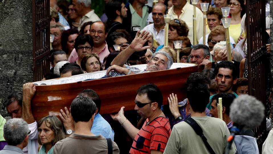 hhdouken's tweet image. Cuando decías en el colegio que te encontrabas mal y llamaban a tus padres para que viniesen a por ti.