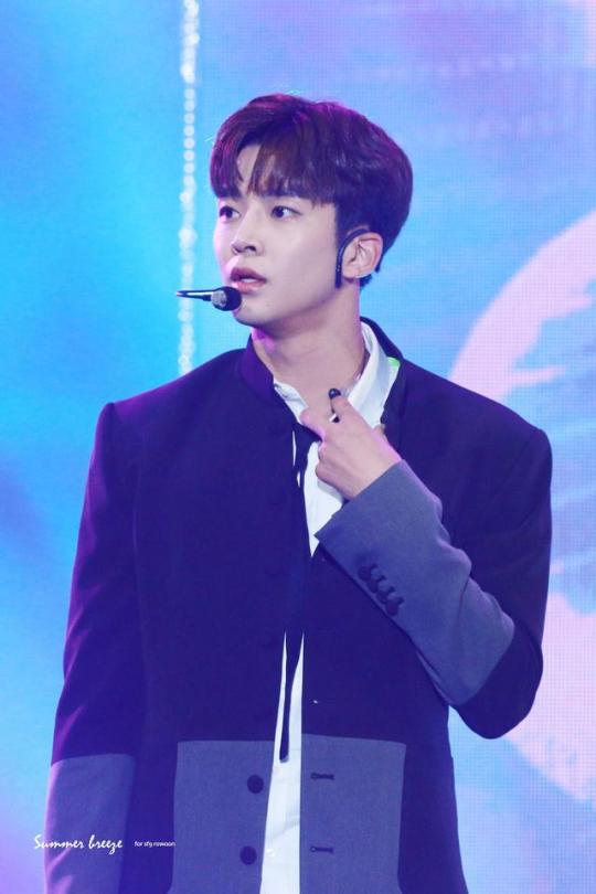 rowoon_archives's tweet photo. 170527 #Rowoon 
at Dongducheon Youth Music Festival
© summer breeze https://t.co/g47qKGKXTp