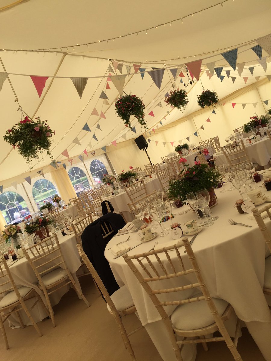 Sauntsevents's tweet photo. wonderful wedding we catered, Congratulations Alice & Tim ❤️👰🤵💍 #weddings #functions #parties #events #bespoke #catering #saunts #yorkshire https://t.co/vEFIicwqDK