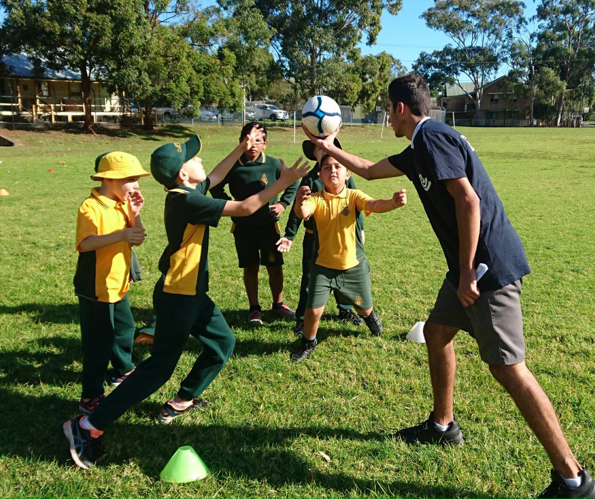 CreatingChances's tweet image. Celebrating NSW Education Week 2017 with a photo from our #CreatingCoaches program
I learn, We learn
#Edweek17
#Champions are made
@teachNSW