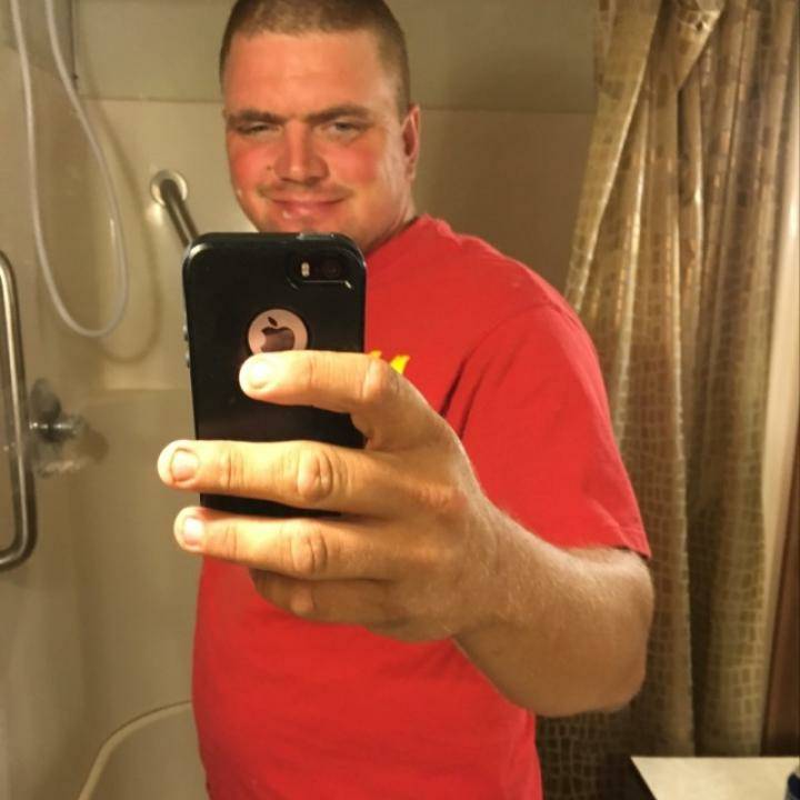 brading_amanda's tweet photo. 🙌 YASSS It's time for a great show Country boy 100:Single 
https://t.co/yXaYiZOLeJ https://t.co/RX6zvpY9mZ