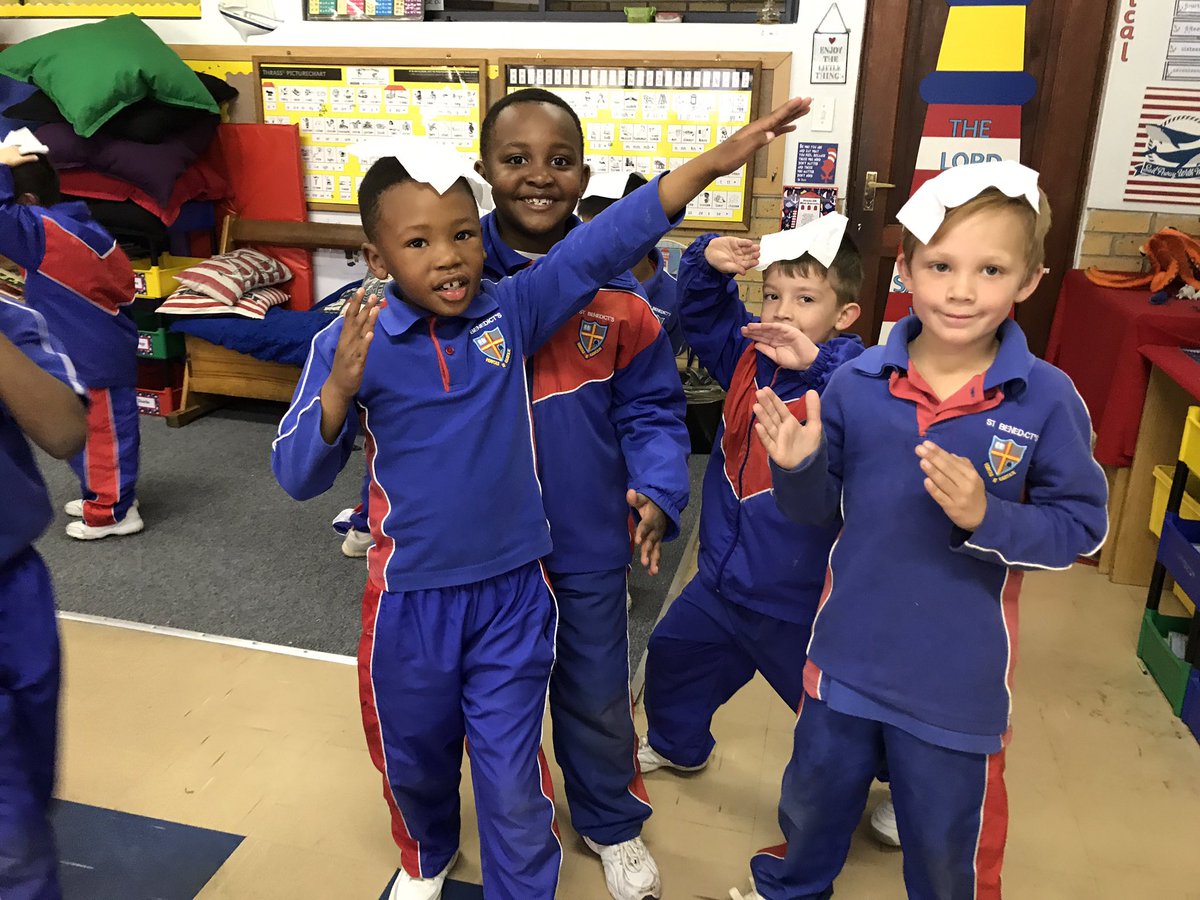 Nics_Azevedo's tweet photo. Day 2 of madness continues!! Fun dance games @BenniesJP #MADDweek https://t.co/S6gUzYv6Xl