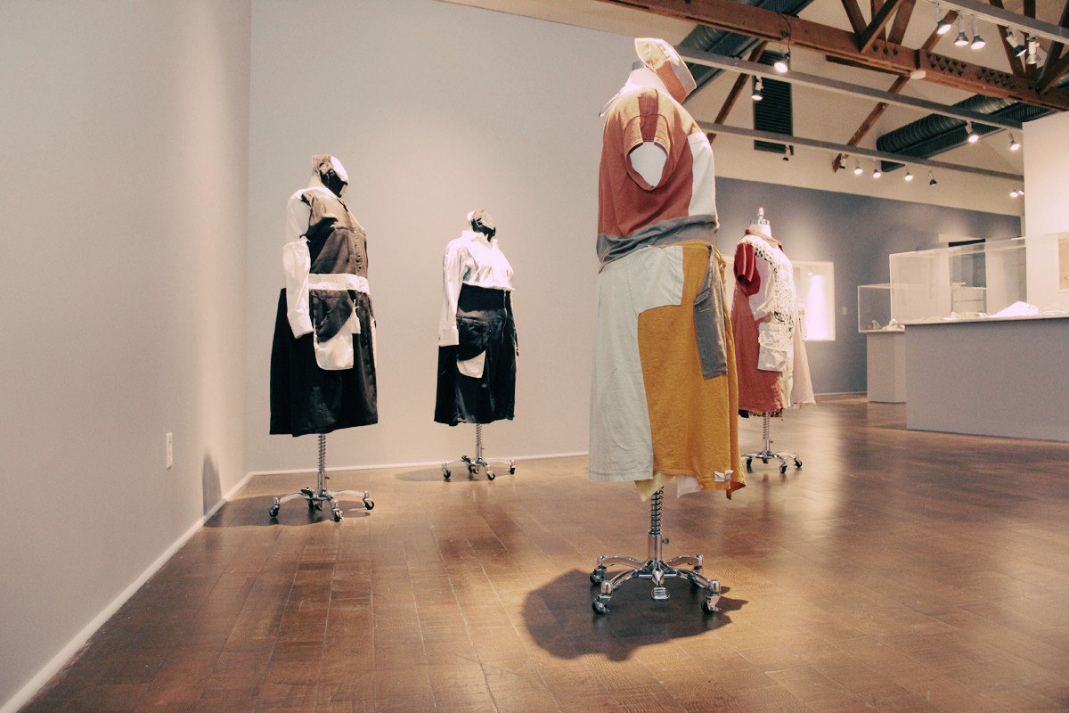PhillyTheHunt's tweet photo. 'combining playful #activism, cultural criticism, research &amp; #crafting... investigates human cost of consumption' :https://t.co/dkk9oT7eW6 https://t.co/RjouOP0a1n