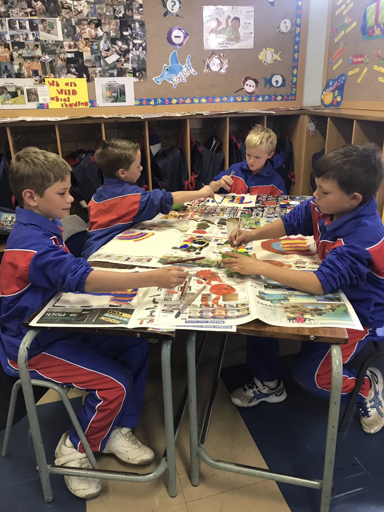 stacetink88's tweet photo. Grade 3's enjoying some fabric painting fun #MADDweek #benniesboys @BenniesJP @SBCMedia https://t.co/ZGNlyo5eDi