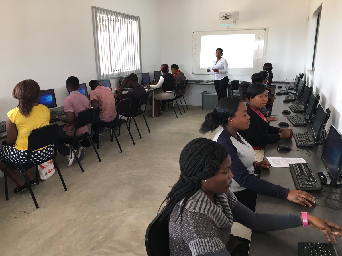 SA_Traveller's tweet photo. Action @HuntDLC1: BA students celebrate exception practice test results. Exam on Monday! https://t.co/aPf43jwZTf