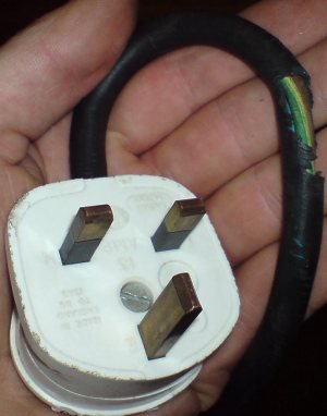 RSManagementLtd's tweet image. See this? This is not safe. Do not put your employees at risk. Get your #pattesting booked in today! Call 01484515154 or message via twitter