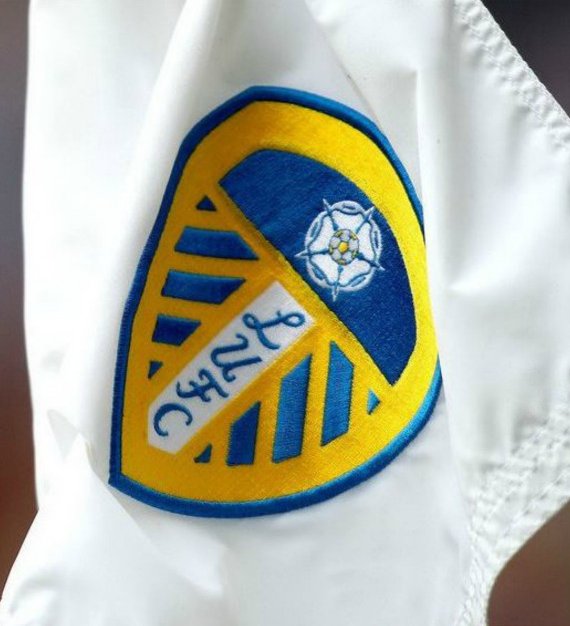 bet365's tweet photo. On #YorkshireDay, we're asking...

Who's the biggest club in Yorkshire?

RT - Leeds United
💙 - Sheffield Wednesday https://t.co/7LqNC4CoEh
