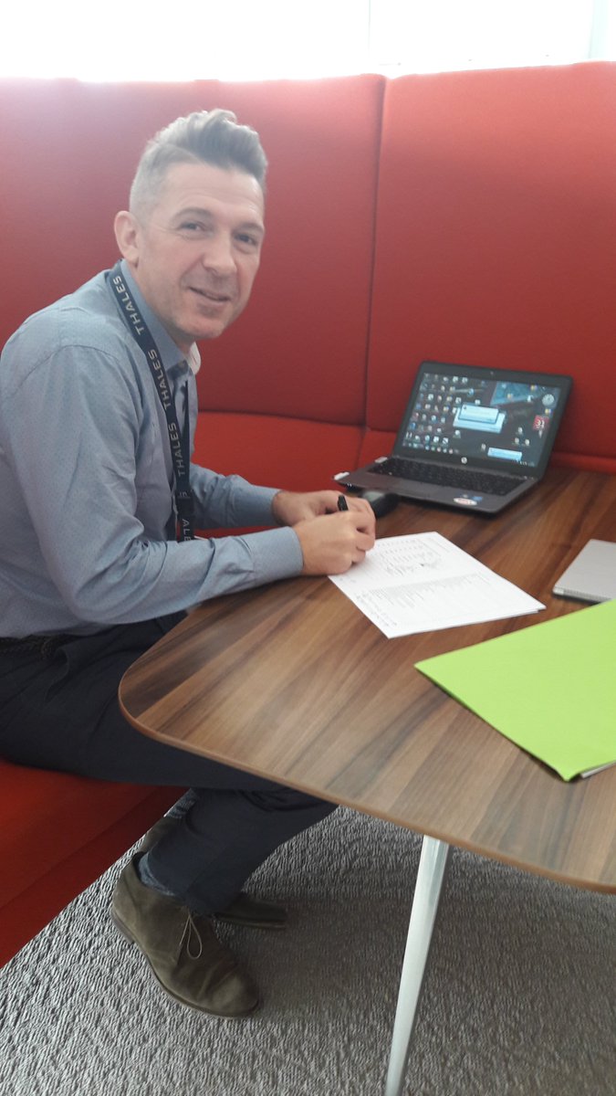 GenieLeLab's tweet image. JM COUILLAULT resp. gestion &amp;amp; de l’aménagement des espaces de travail @thalesgroup rejoint l'étude d'#évaluation @GénieLeLab #signature