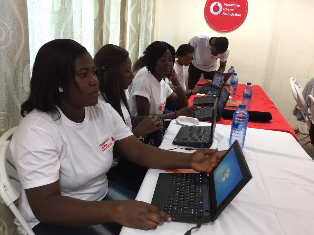 EbenAmankwah's tweet image. The meaning of &quot;igniting Ghana&apos;s digital revolution&quot; - @YolandaCuba @VodafoneGhana @Angelamp001 #PowerofCoding