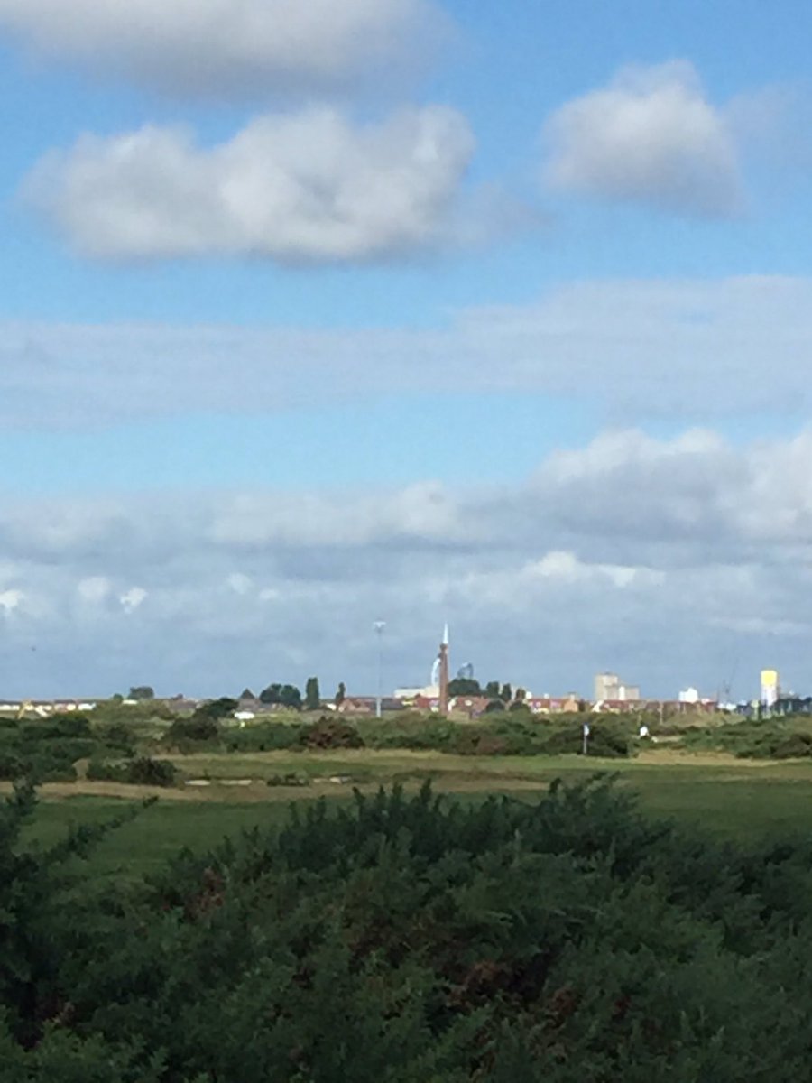 Nice day at the seaside at Hayling Island <a href="/ThePGA/">The PGA</a> <a href="/SkyCaddieUK/">SkyCaddieUK</a> pro-Capt challenge <a href="/bansteadgolf/">Banstead Downs Golf</a>