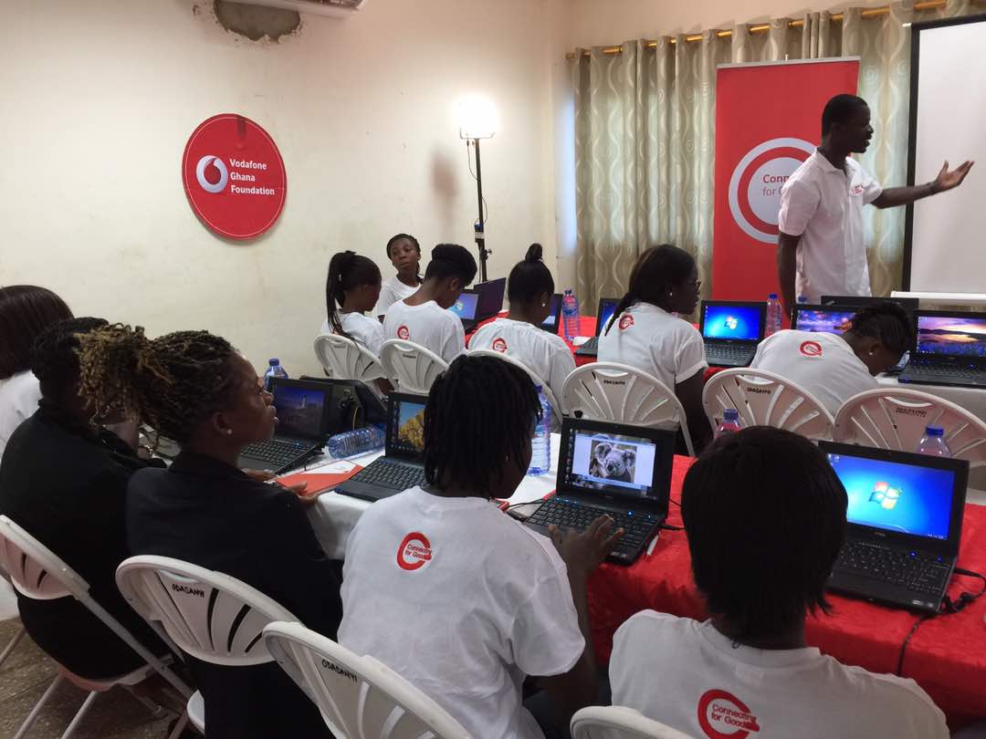 EbenAmankwah's tweet image. &quot;The world is changing and we must change with it&quot; - @YolandaCuba @VodafoneGhana @Angelamp001 @gayheart66 #PowerofCoding