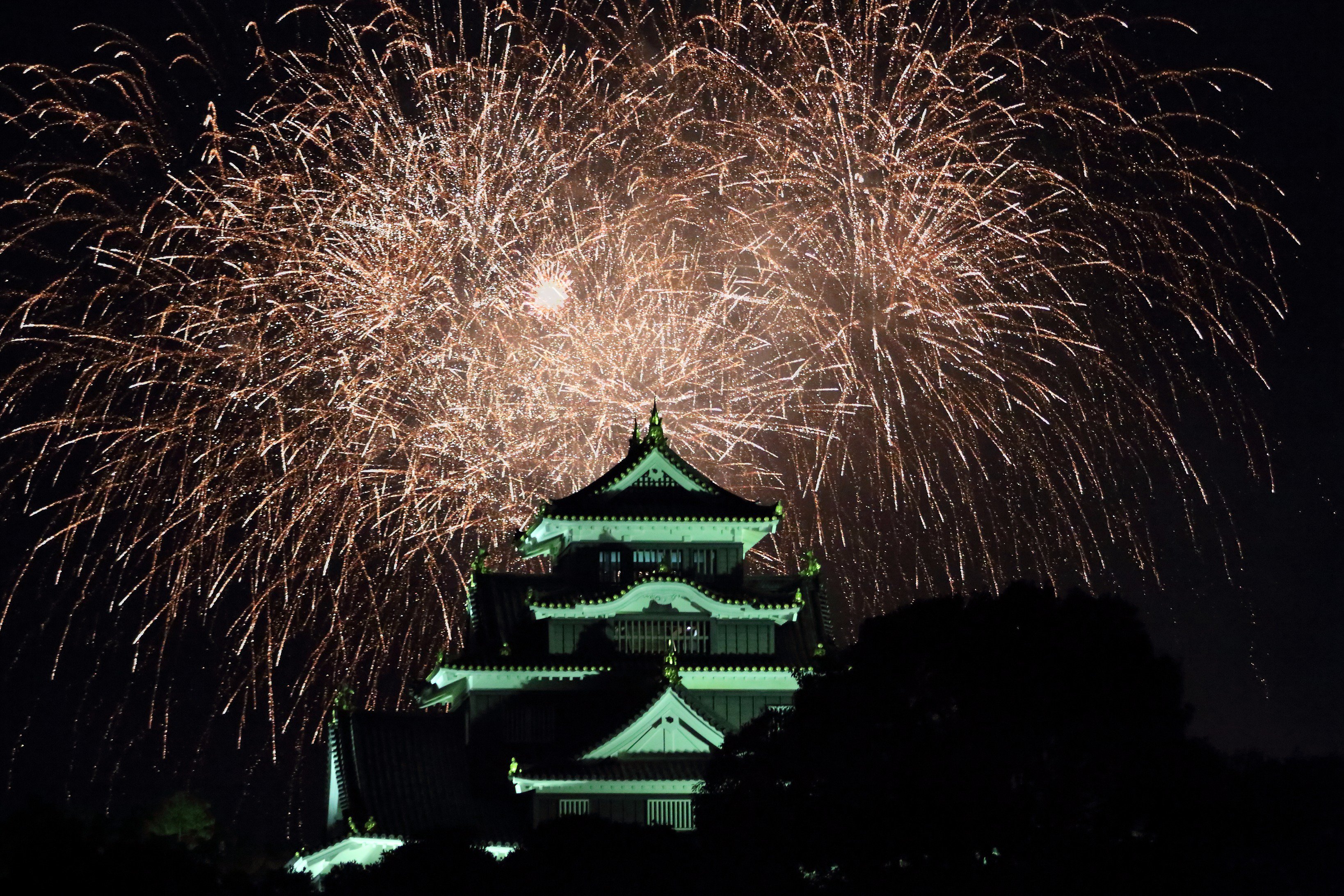 岡山市 Okayama City Twitterissa 第17回おかやま桃太郎まつり 納涼花火大会 は 8月5日 土曜日 開催 詳しくは こちらから T Co Btsdnirrb6 岡山市 Okayama 花火 おかやま桃太郎まつり 旭川 T Co Fcjirdr2rn Twitter