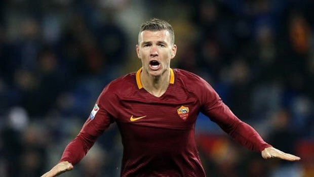 RomaMnbr's tweet photo. 📍؛ || #EdDzeko :
" دجيـكو هــذا الموسم سـيكون اصــعب للإنديـه " https://t.co/m9zCHTPrya