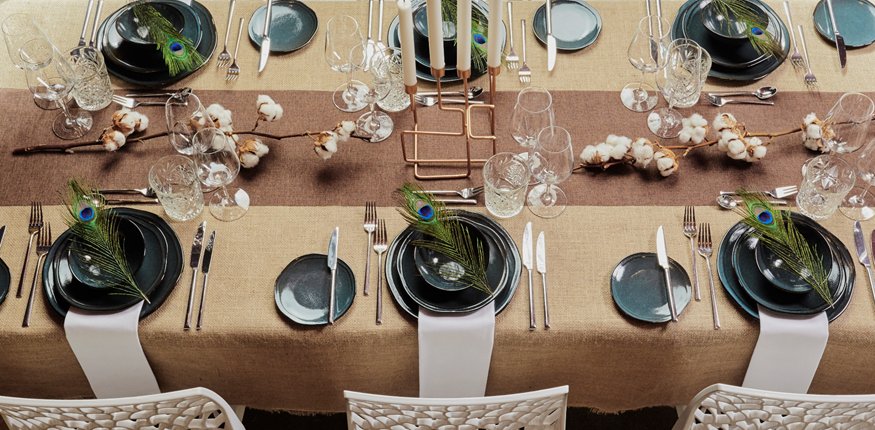 EdelEvents's tweet image. Tot in de puntjes verzorgd; dat zijn de diners die wij organiseren. Ook de tafel decoratie passen wij perfect aan op jouw thema! #edelevents