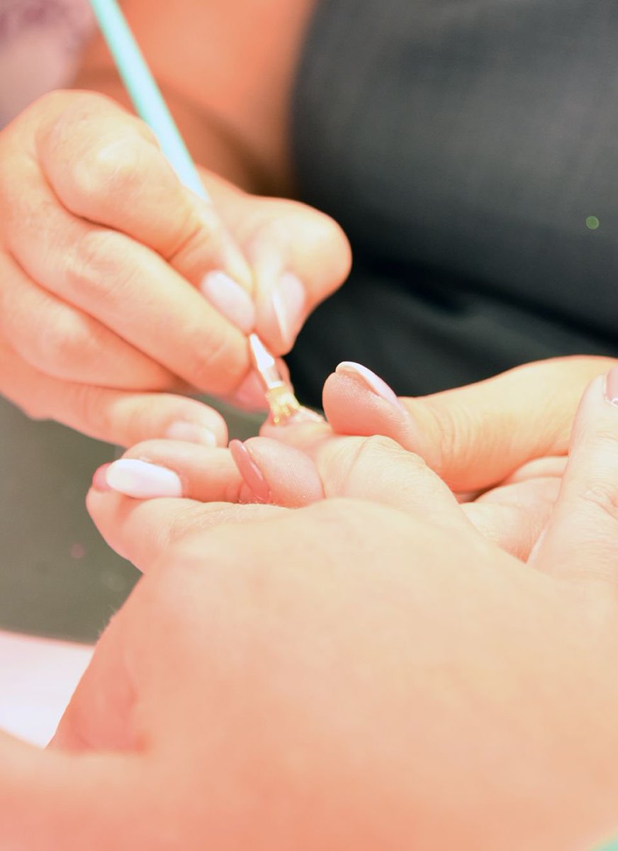 BeyondFabulousJ's tweet photo. In our 'inspirational women' series, we met nail salon owner @nailslady15  to get the lowdown on what it's like! https://t.co/knHADnutop https://t.co/85viBzobgO