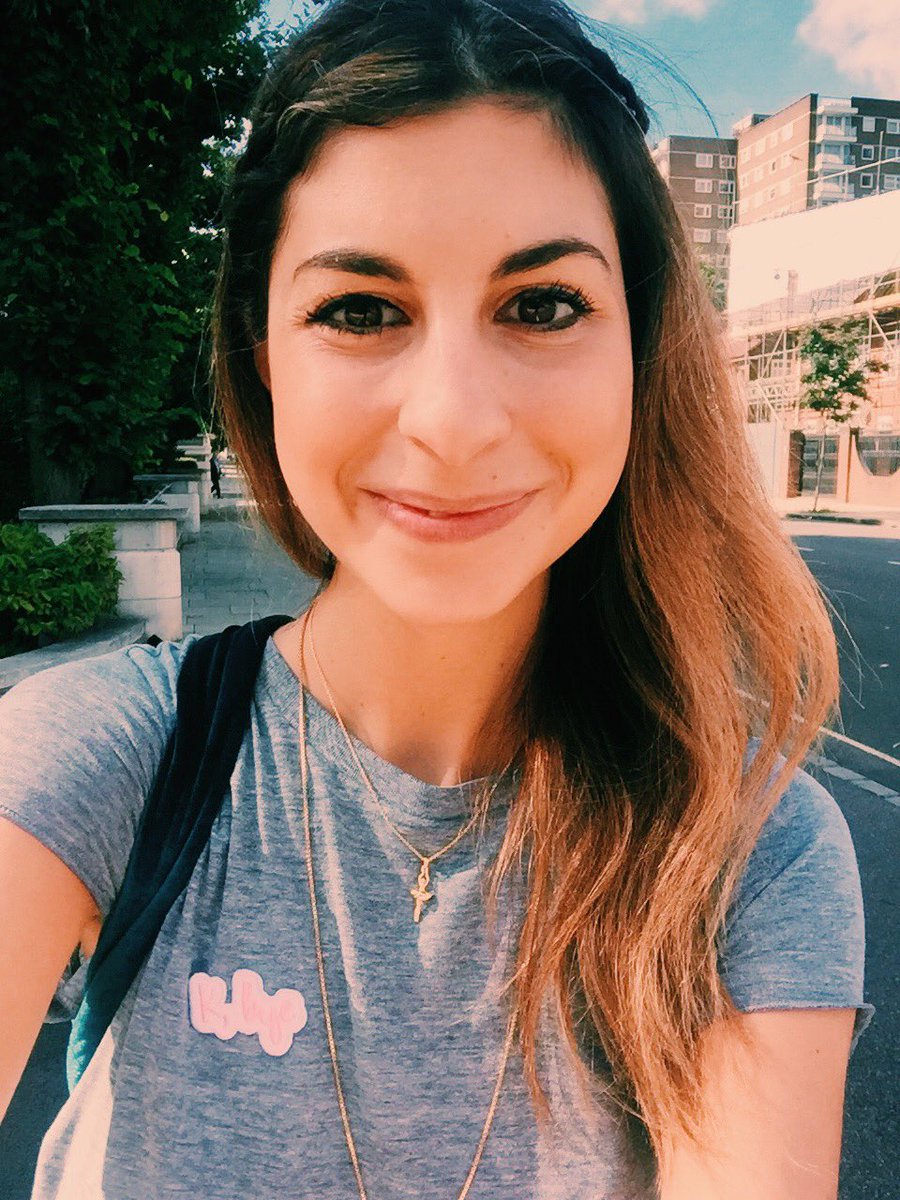 jellymalin's tweet photo. Feeling so happy ✨ after our #pitchdigital event - nice to get PRs &amp; journos talking off screen more 👩🏻‍💻👩🏻‍💻👩🏻‍💻 And this weather is 👌🏻👌🏻👌🏻 https://t.co/QhjSf0mfgF