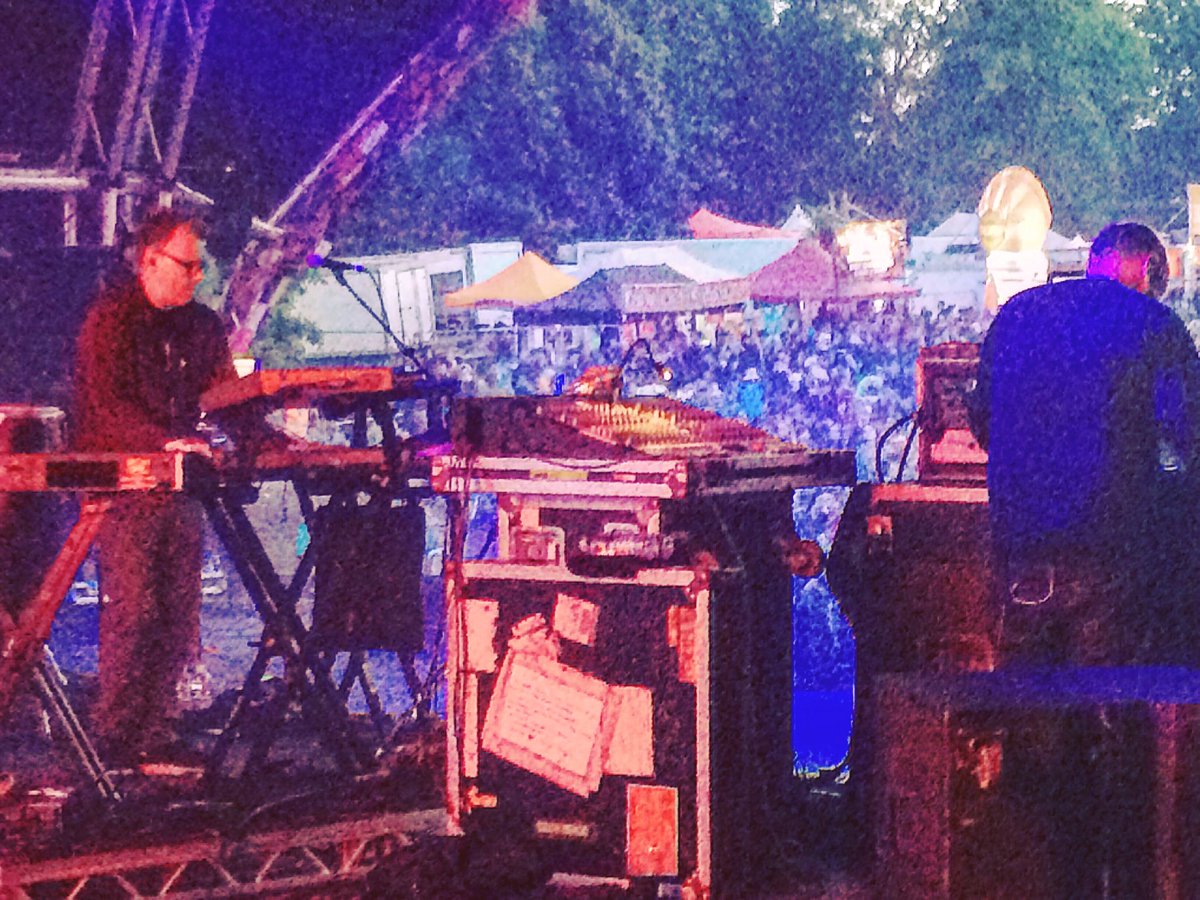 memoryboxparty's tweet photo. We had the pleasure of watching #Leftfield perform #Leftism at #campbestival2017 👌
#memoryboxheroes https://t.co/gjlyzlRvrW