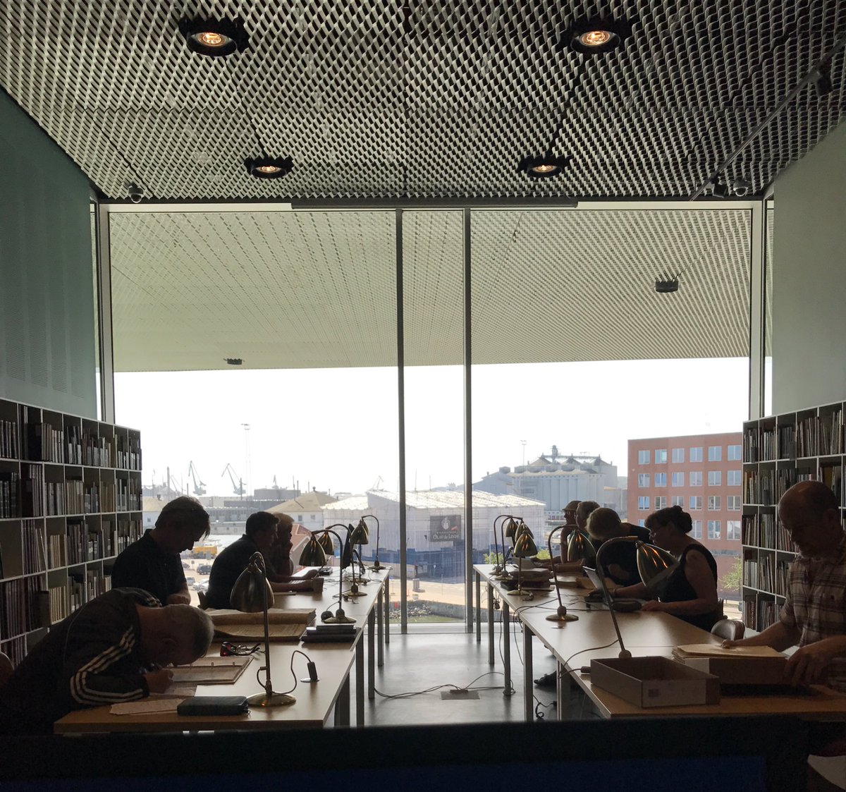 Fuldt hus på Danmarks flotteste arkivlæsesal #backfromholidays #aarhusstadsarkiv #archives #ica