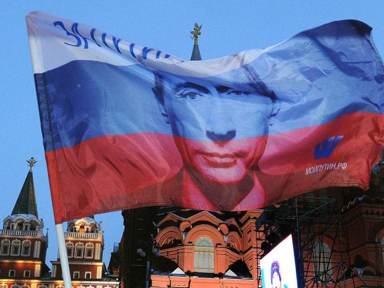 ZDNET's tweet photo. Putin bans VPN use in Russia https://t.co/stzKFmqOE0 https://t.co/euiLvN1XfU