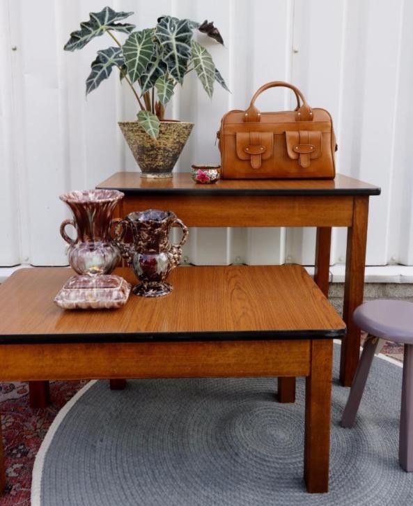 Kastjemenou's tweet photo. #Salontafel / #speeltafel / #sidetable / hout-#formica / #jr60 https://t.co/J8MRyJXc5D https://t.co/y8BEohhg2i