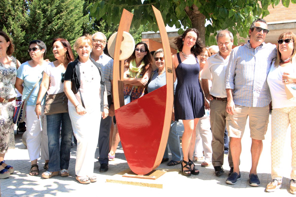EmmaRegada's tweet photo. Inauguració de la meva primera escultura pública.Guardiola de sang, en honor als donants de sang.Per a l'ajuntament de Sant Sadurní d'Anoia https://t.co/sCzwkk4TW7