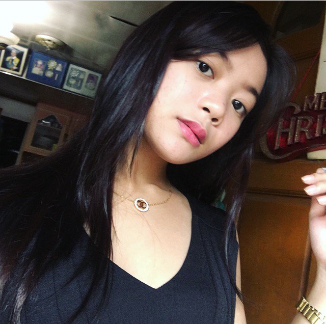 BrokeBtch's tweet photo. @BTS_twt #ARMYSelcaDay #FilipinaArmy https://t.co/CRa0q76Zd0