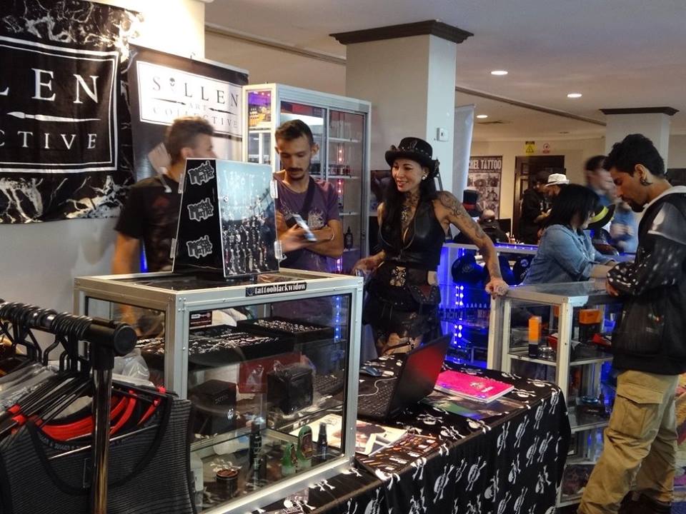 Expo_Cr's tweet photo. Algunas fotos de nuestra edición pasasa, esto es parte de la expo tattoo cr 2016 https://t.co/wdQtydIu3f