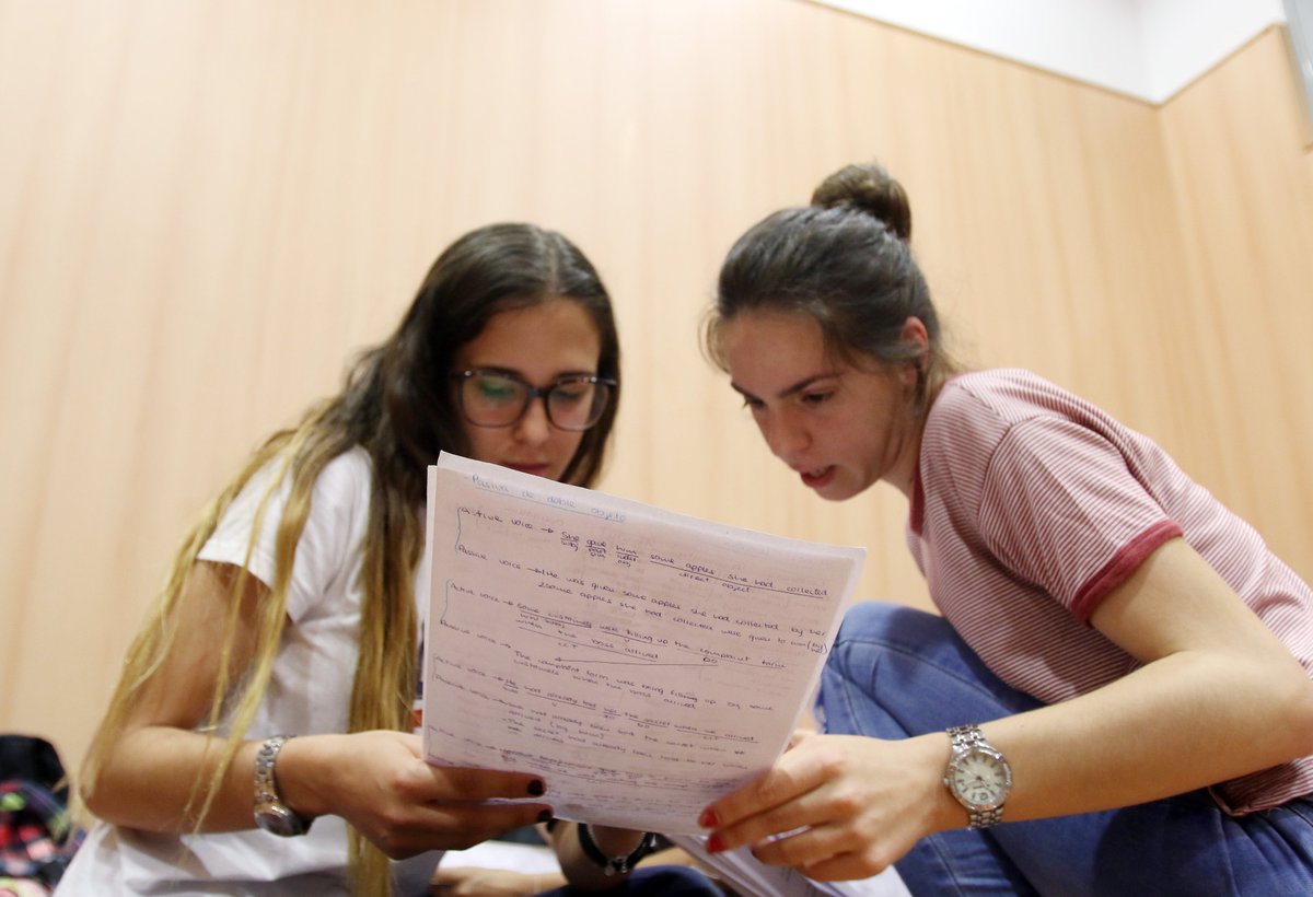 Los expedientes más brillantes de Selectividad quieren ser científicos, informáticos, matemáticos, físicos y médicos ow.ly/nqx130e4pb1