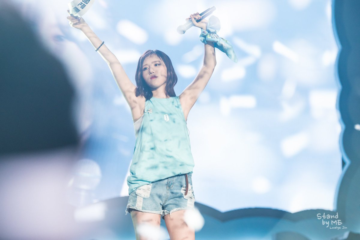 170730 Alwayz

무대에서 빛나는 널 볼수있는게 내 행운이다.

<a href="/Official_LVLZ/">Lovelyz_Official</a> #Lovelyz #러블리즈 #박명은 #명은 #JIN