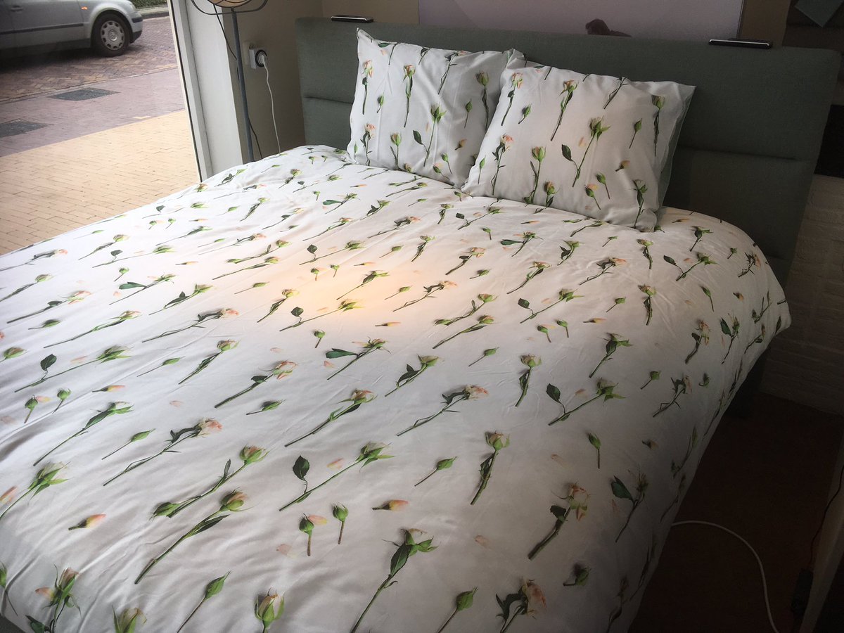 Beddoloog's tweet photo. 3 zomerse dessins, topkwaliteit van Essenza.
240 x 220 cm van 139.95
deze week voor 95.-
Sla je slag! #SimmerSale https://t.co/4x8rX3aOGX