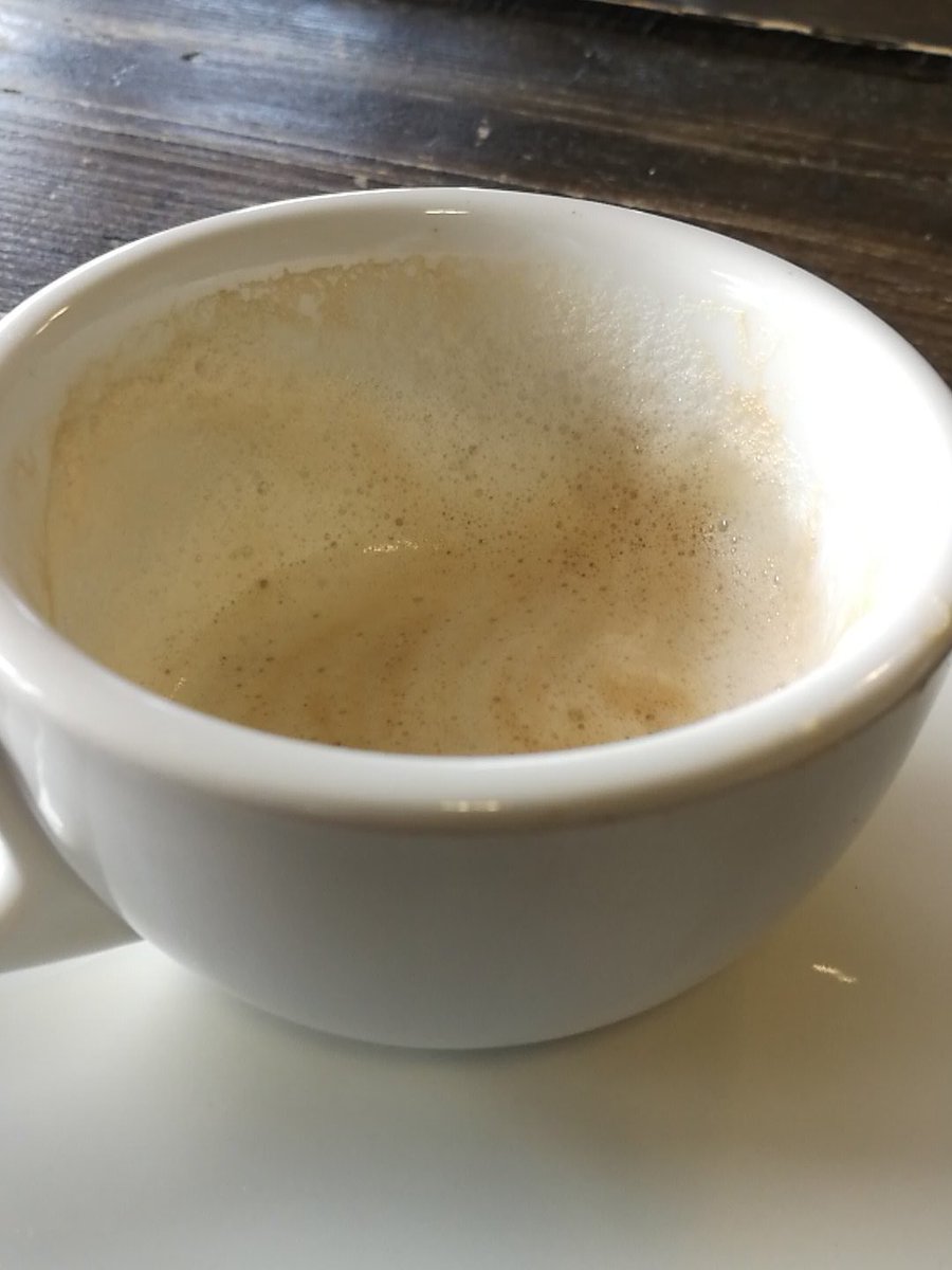 tbakerybox's tweet photo. Needed this. #flatwhite @purplespoonage find them in YMCA Bridgwater. https://t.co/Lc1UNeLdkp