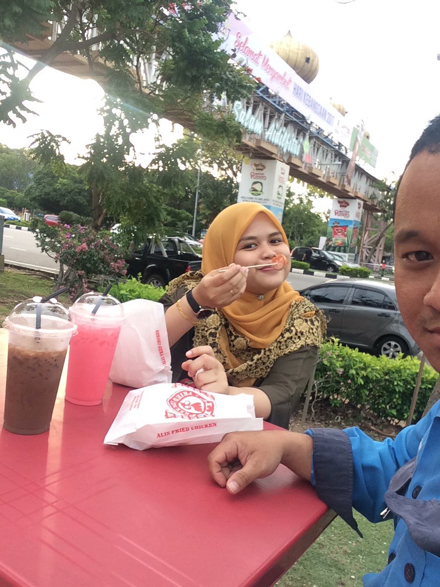 sufimessi86's tweet photo. makan japp arr https://t.co/l166I13N2i