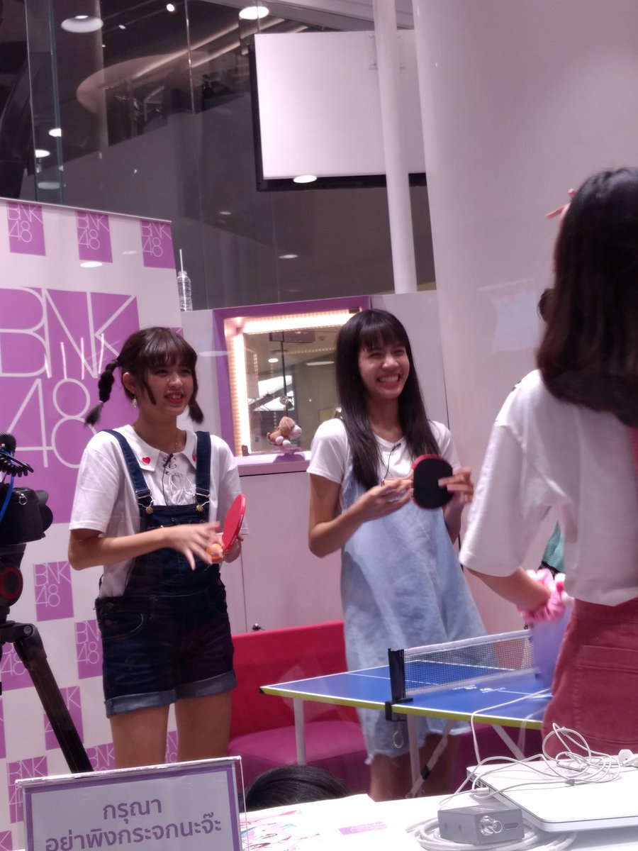 bluecatmew's tweet photo. เปิดตัวอย่างเป็นทางการ #TeamPager #KornBNK48 #MobileBNK48 #BNK48 #BNK48Subunit #รักโมบายล์ฟินตายทุกวัน https://t.co/Aj9AI75RVm