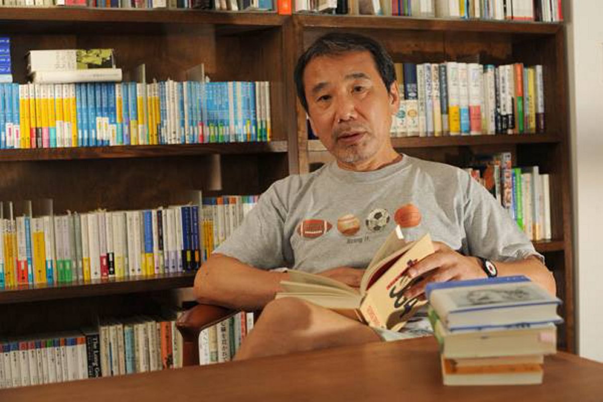 ValaAfshar's tweet photo. If you only read the books that everyone else is reading, you can only think what everyone else is thinking.

― Haruki Murakami https://t.co/U0dXjk1umX