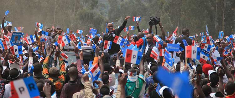 ingobyi's tweet image. Qui d’autre pourrait prétendre enfiler le manteau présidentiel, si ce n’est celui à qui il sied déjà ? Ingobyi-mag.com/a-qui-sied-le-…
#Kagame