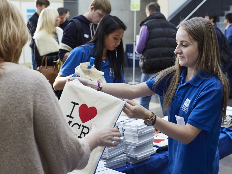 ManMetOutreach's tweet image. Thinking about your options for #2018entry? Our next #OpenDays are in October. Book here: ow.ly/s7JD30dX3N0